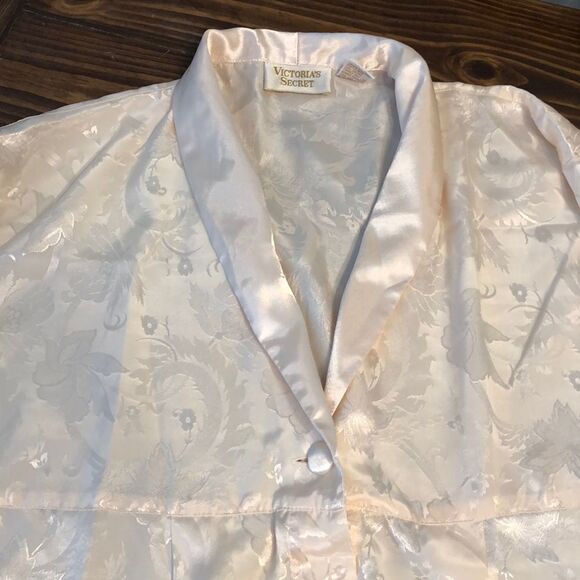 Victoria’s Secret Ivory Satin Sleep Shirt - Picture 1 of 6